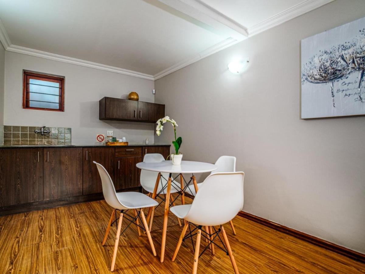 Hurlingham House Guest House Johannesbourg Extérieur photo