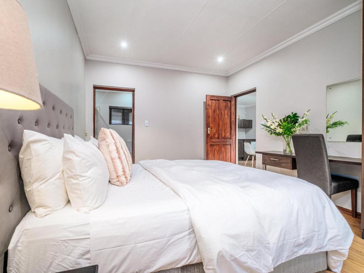 Hurlingham House Guest House Johannesbourg Extérieur photo