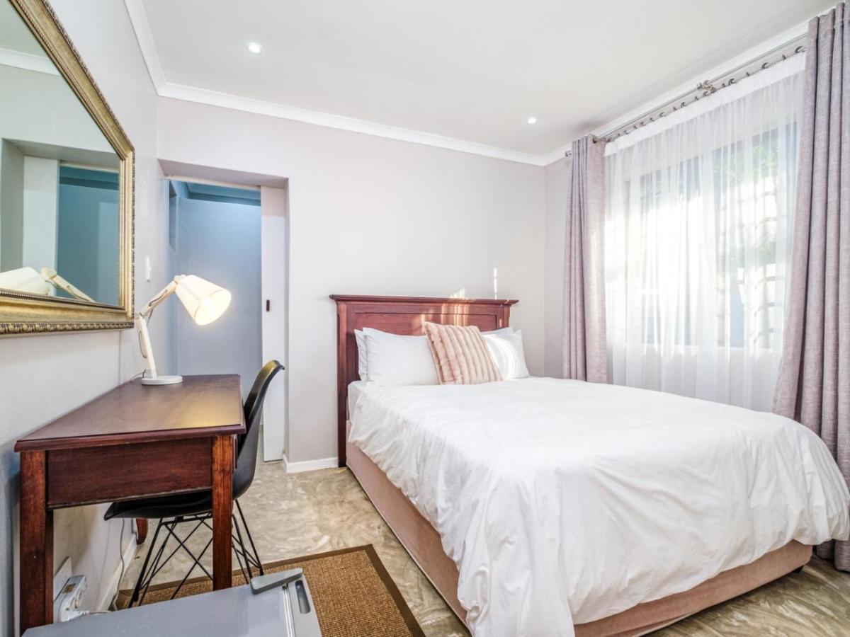 Hurlingham House Guest House Johannesbourg Extérieur photo